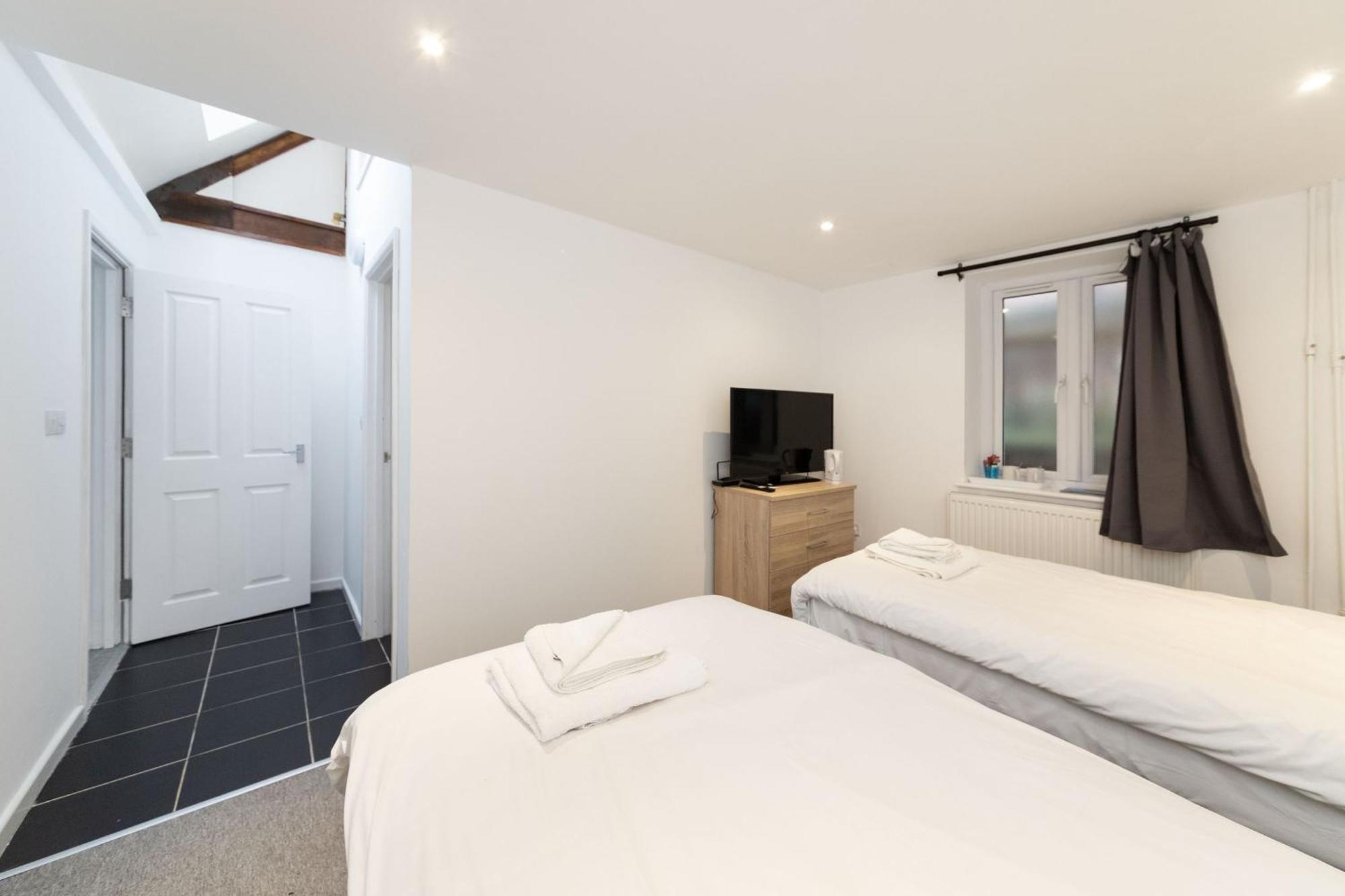 City Centre Guest House Gloucester Room photo