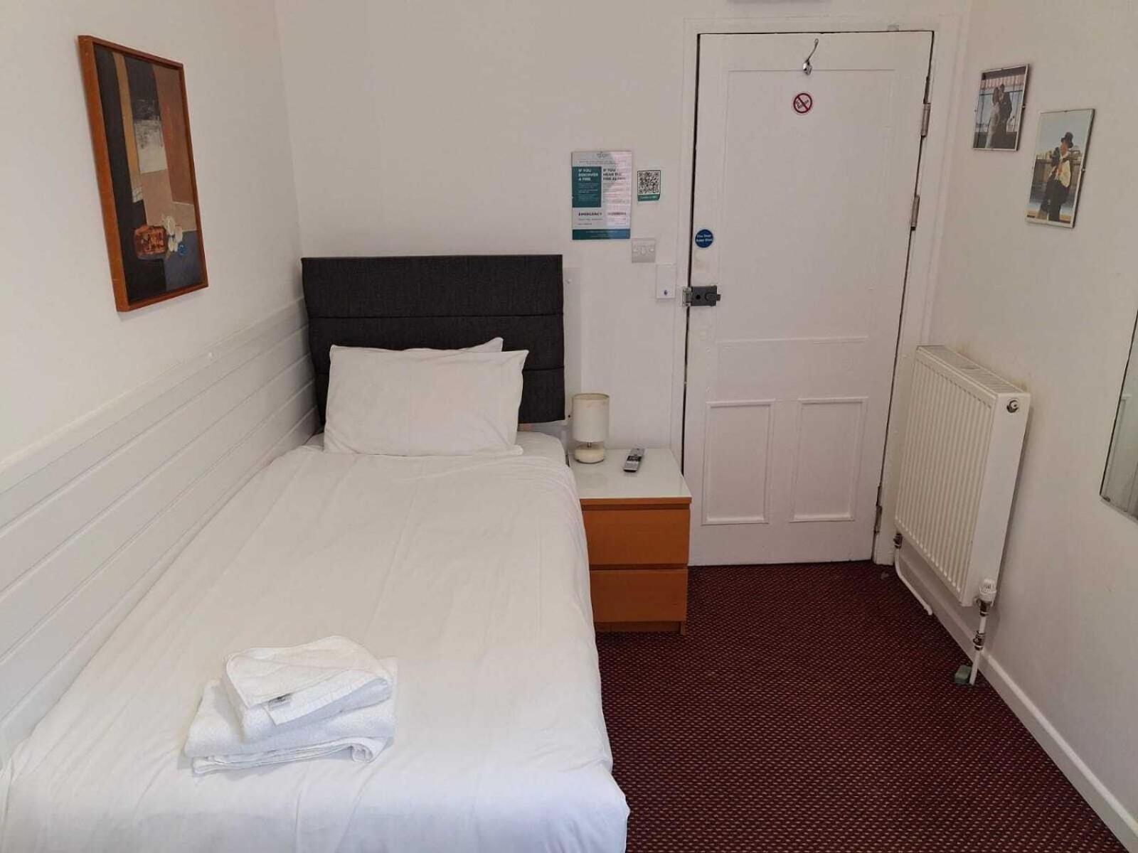 City Centre Guest House Gloucester Room photo